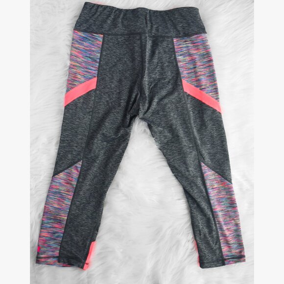 Betsy Johnson Performance Workout Capri Ankle Leggings Size Large - Picture 2 of 5